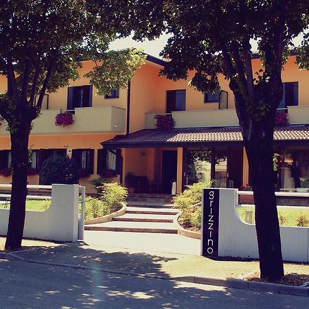 Hotel Grizzino Montereale Valcellina ภายนอก รูปภาพ