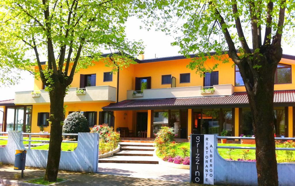 Hotel Grizzino Montereale Valcellina ภายนอก รูปภาพ