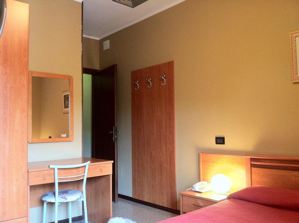 Hotel Grizzino Montereale Valcellina ห้อง รูปภาพ
